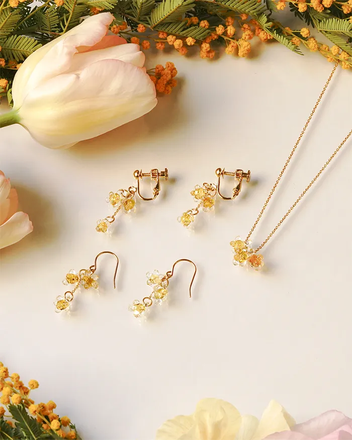 ひとふさのミモザイエロー